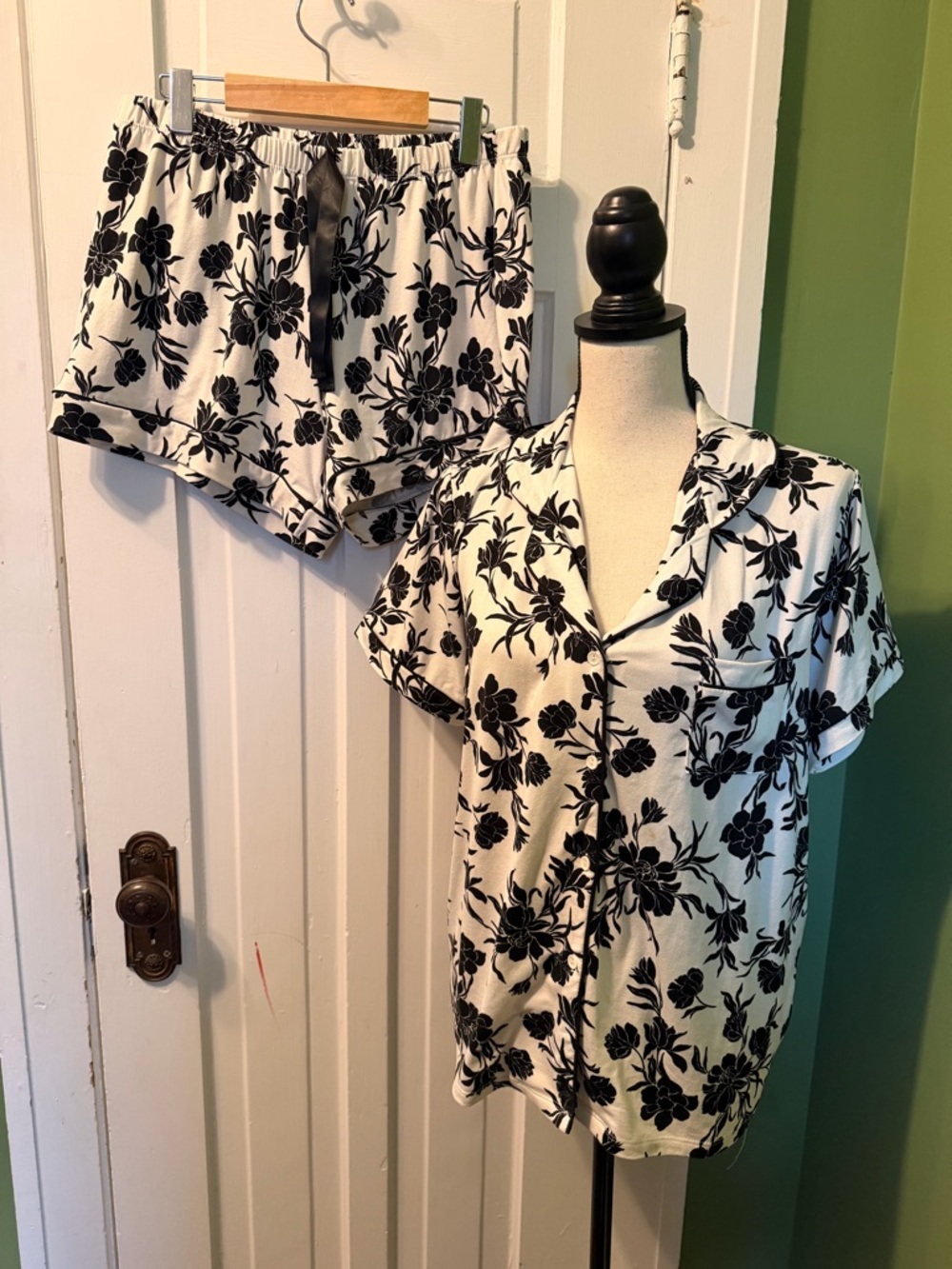Black Floral Short Sleeve Pajama Top - Women's